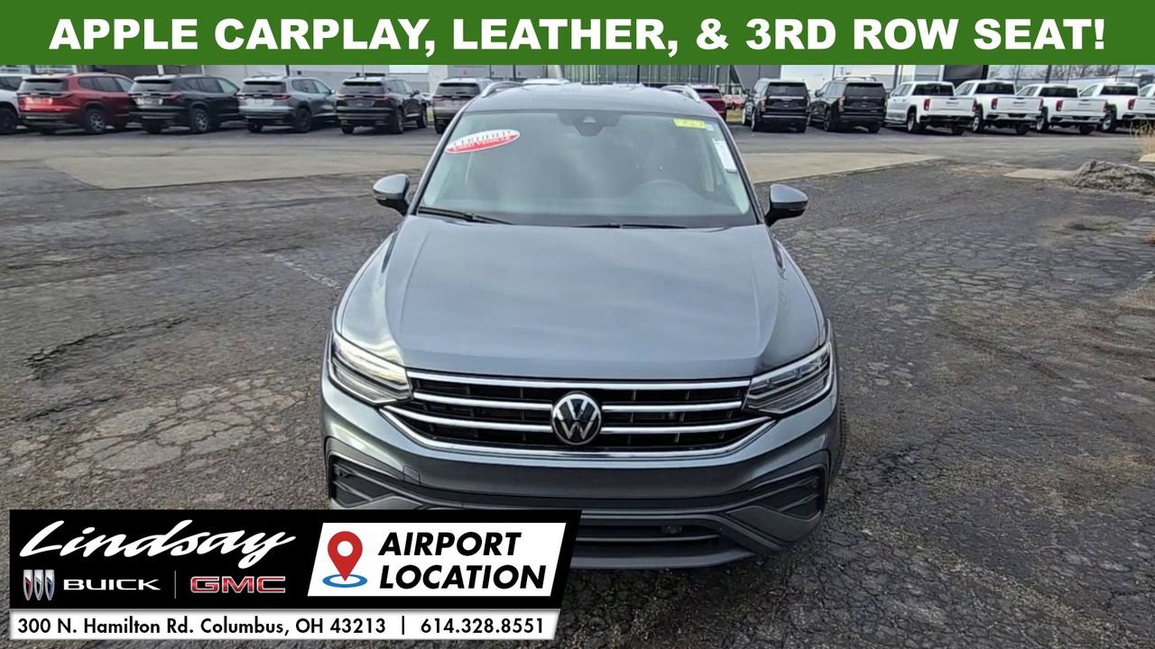 Used 2024 Volkswagen Tiguan SE image 3