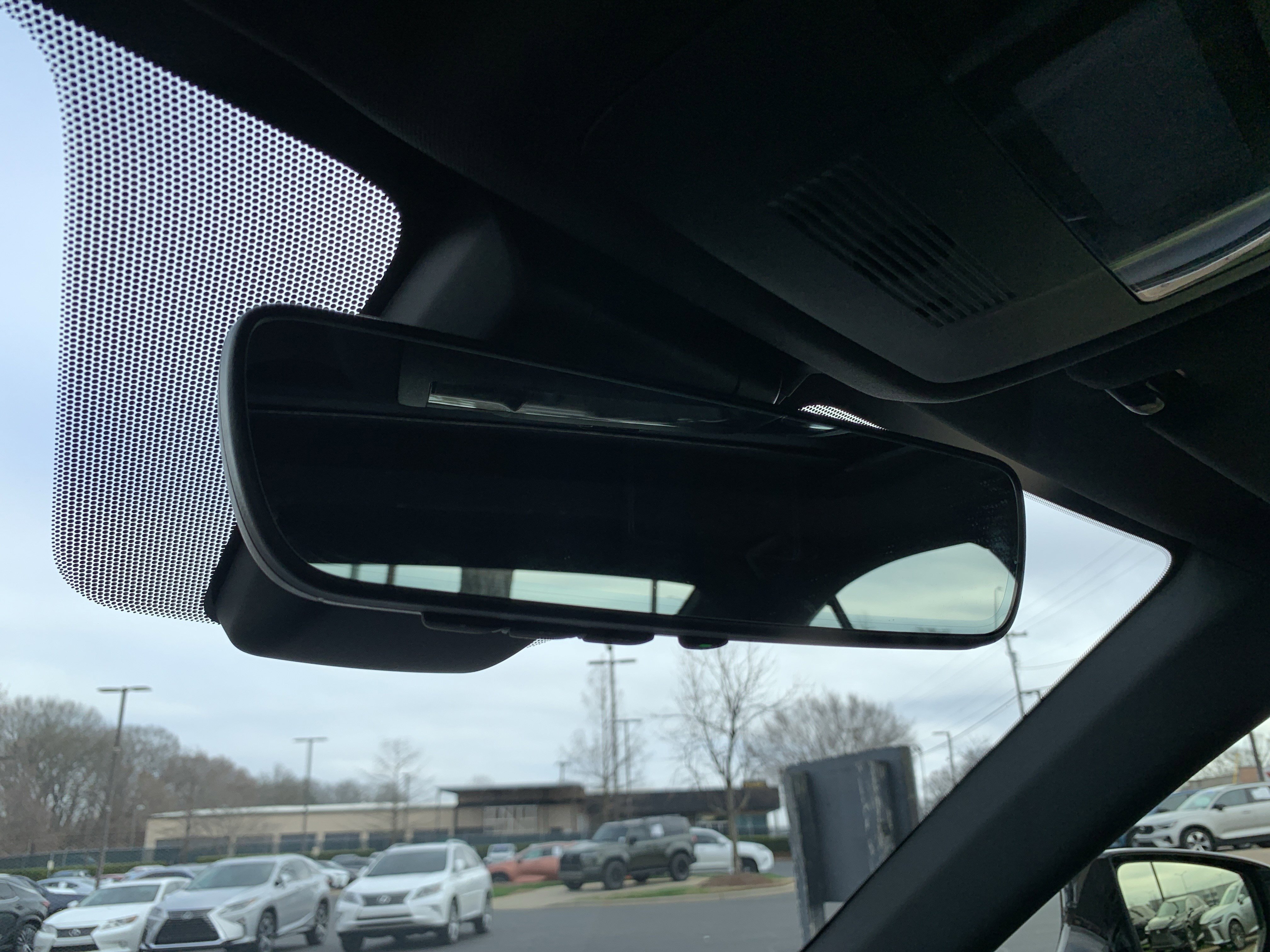 Used 2025 Lexus IS 350 F Sport w/ Navigation Package image 27