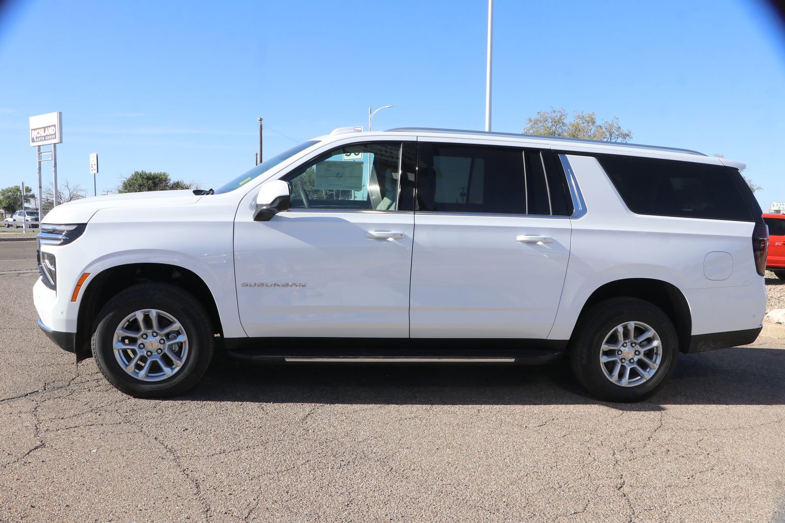 New 2026 Chevrolet Suburban LS image 4