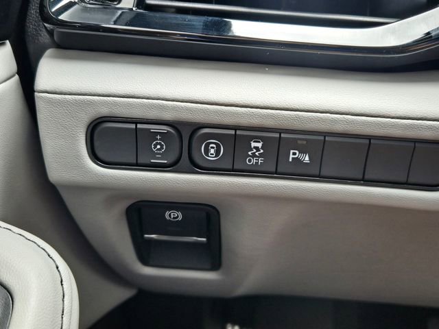 Certified 2025 Acura MDX w/ Technology Package image 28