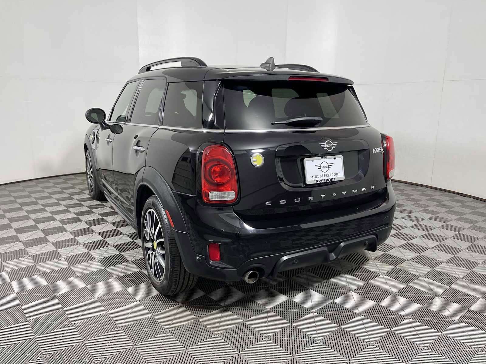 Used 2019 MINI Cooper Countryman SE w/ Signature Upholstery Package image 5