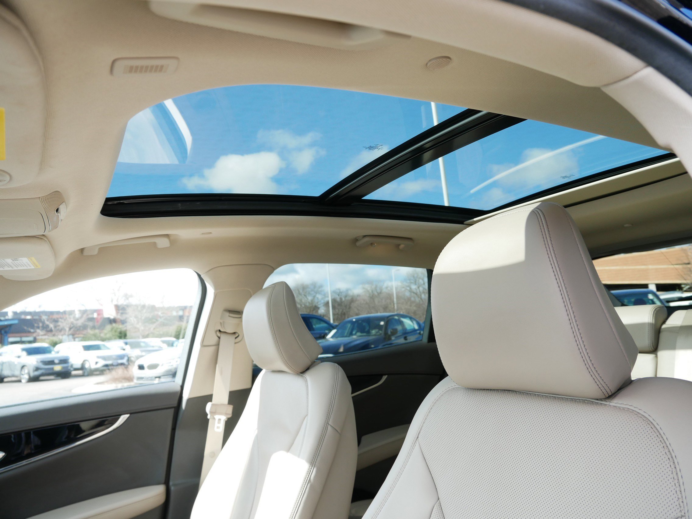 Used 2022 Lincoln Nautilus Reserve image 28