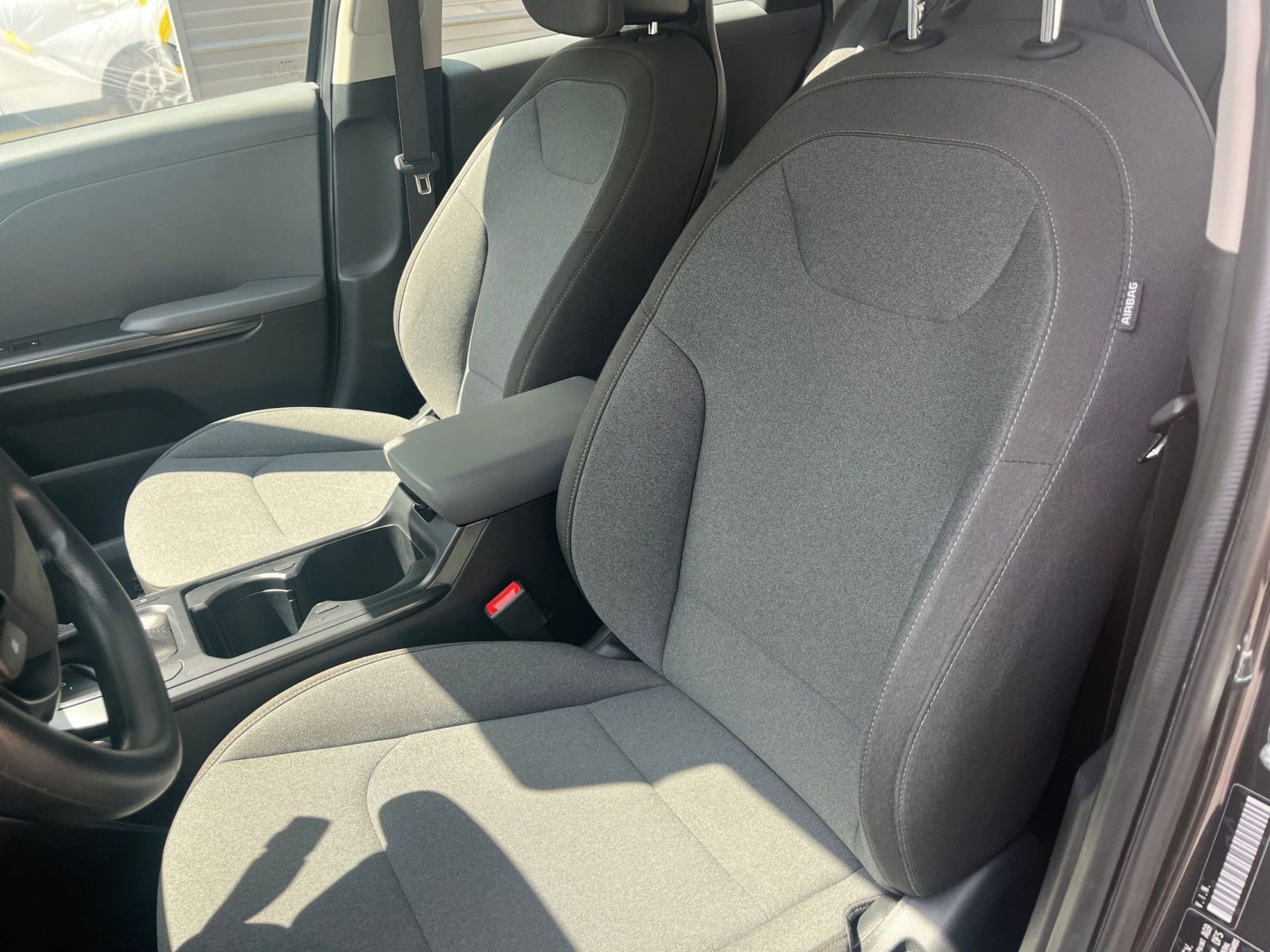 Used 2025 Kia K4 FWD image 32
