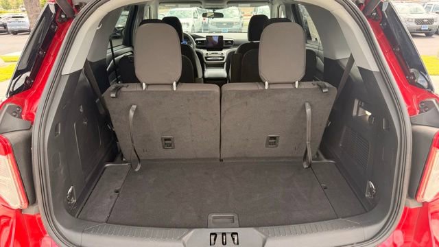 Used 2023 Ford Explorer XLT RWD image 10