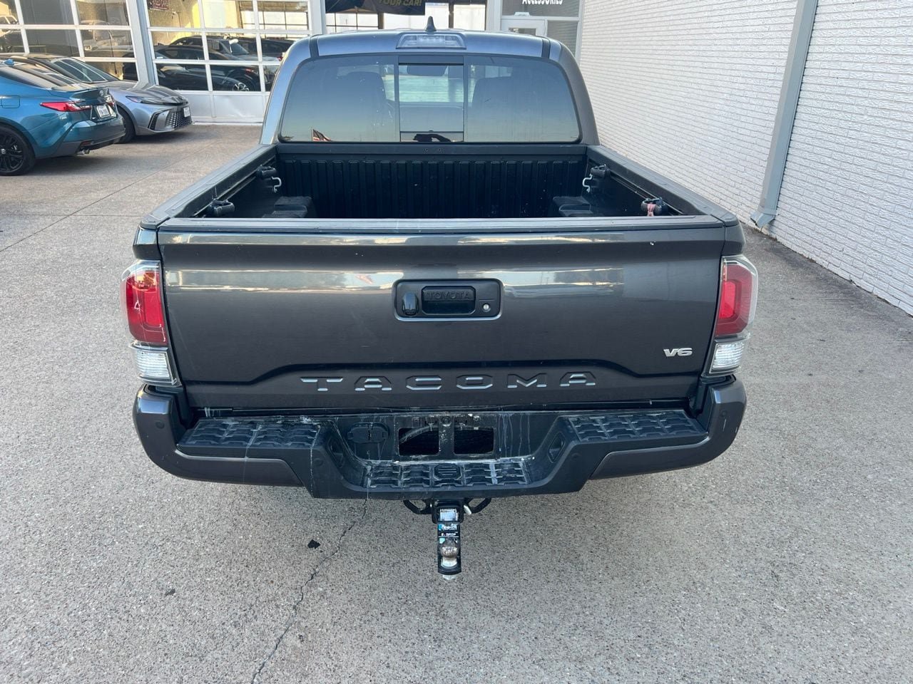 Used 2022 Toyota Tacoma Limited RWD image 5