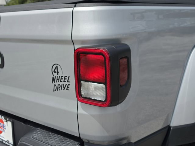 Used 2022 Jeep Gladiator Sport AWD/4WD image 10