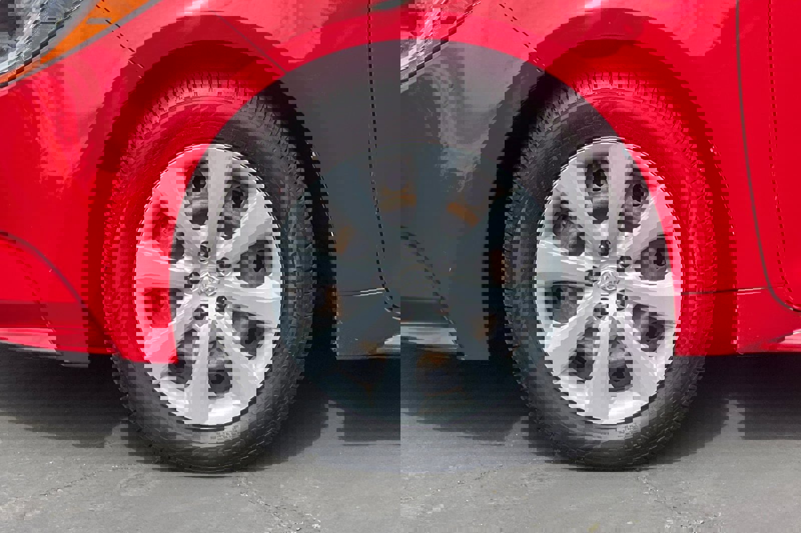 Used 2021 Toyota Corolla LE image 24