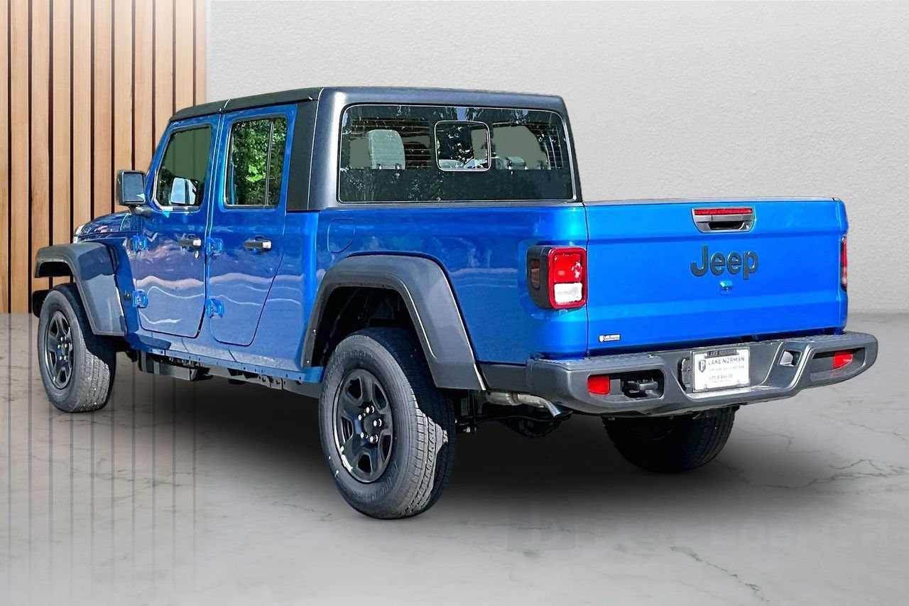 New 2026 Jeep Gladiator Sport AWD/4WD image 7