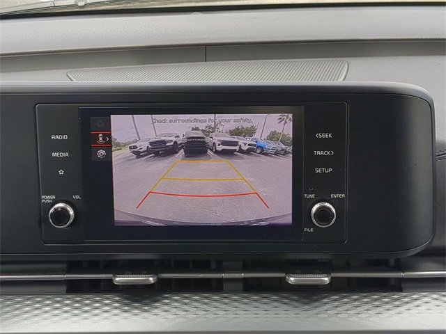 Used 2024 Kia Carnival LX image 25