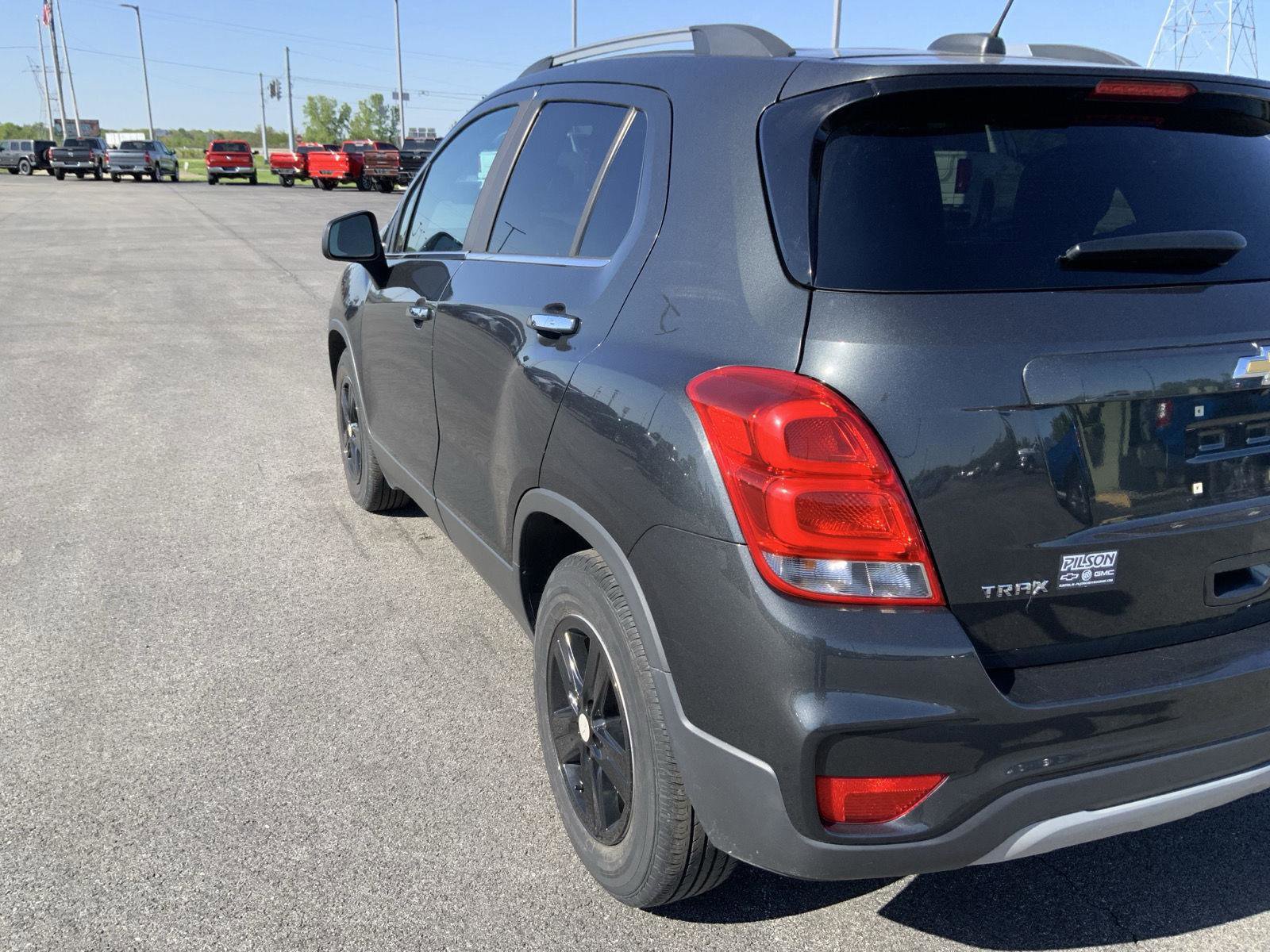Used 2018 Chevrolet Trax LT w/ LT Convenience Package FWD image 14