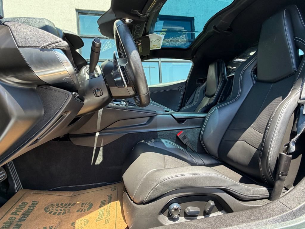 Used 2023 Chevrolet Corvette Stingray Preferred Cpe w/ Body-Color Dual Roof Package RWD image 9