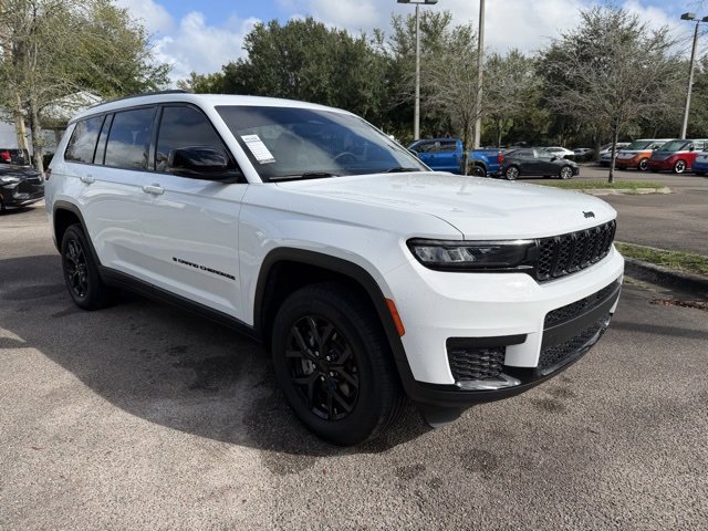 Used 2024 Jeep Grand Cherokee L Laredo