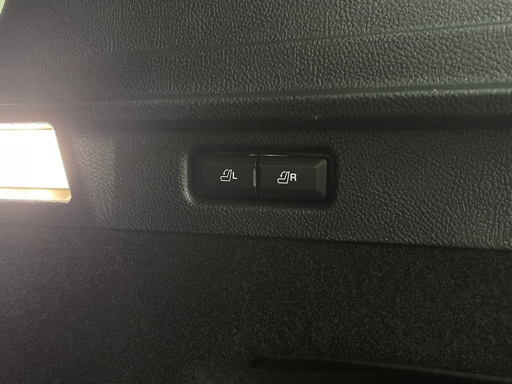 Used 2020 Lincoln Corsair AWD w/ Equipment Group 101A image 10