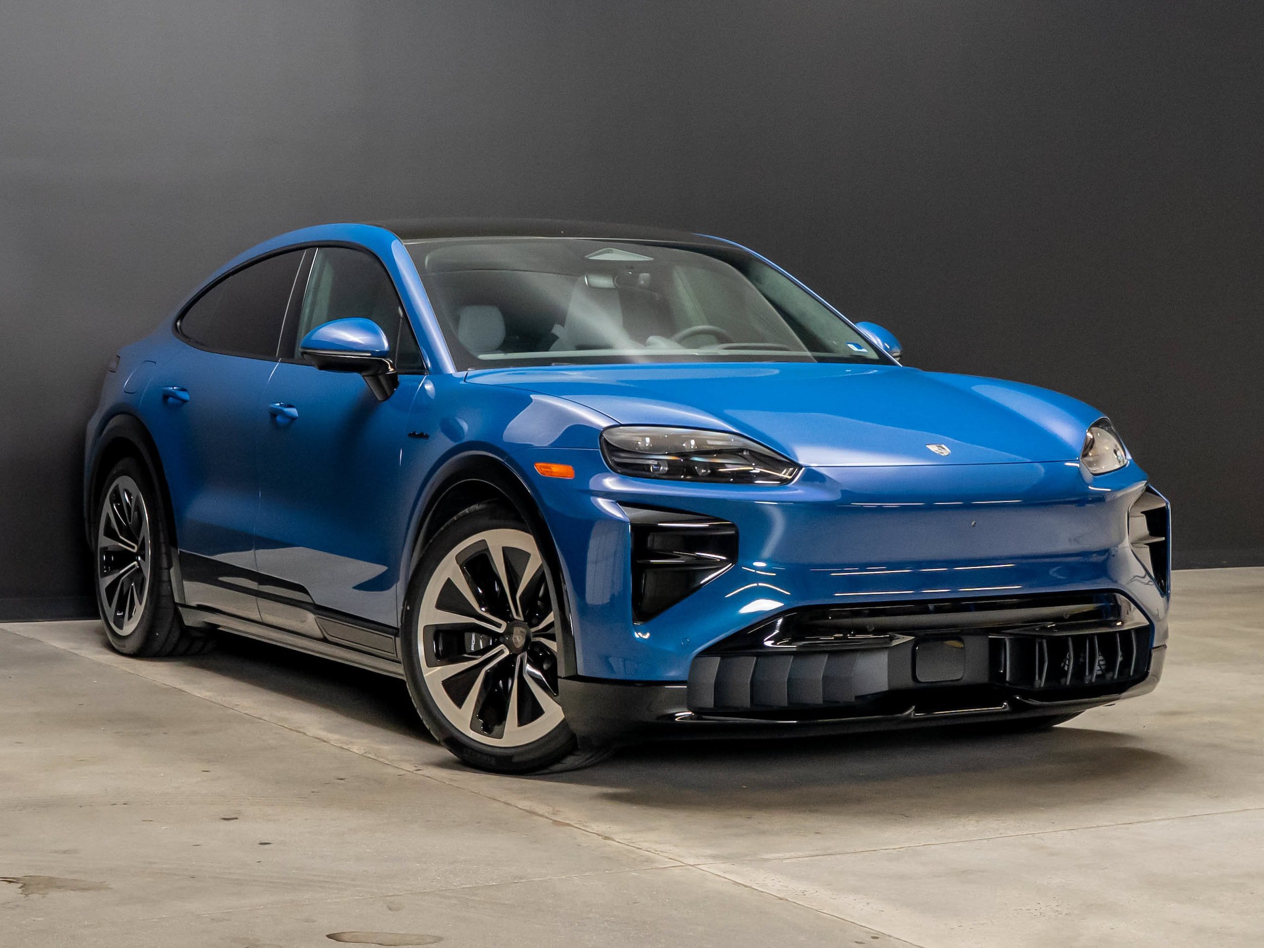 New 2026 Porsche Cayenne Turbo AWD/4WD image 9