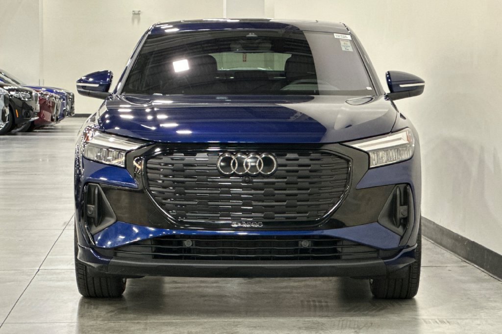 Used 2025 Audi Q4 e-tron Premium Plus AWD/4WD image 9