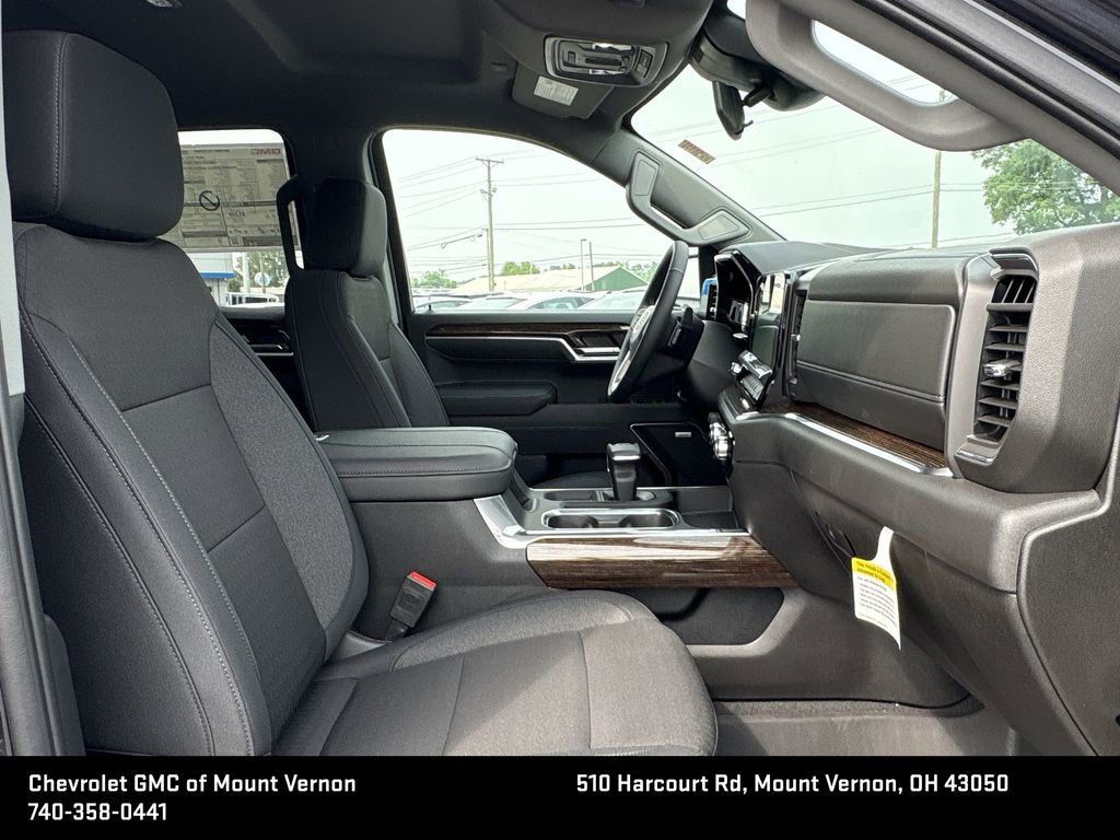 New 2025 GMC Sierra 1500 Elevation image 27