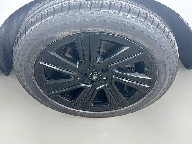 Certified 2023 Land Rover Range Rover SE AWD/4WD image 33