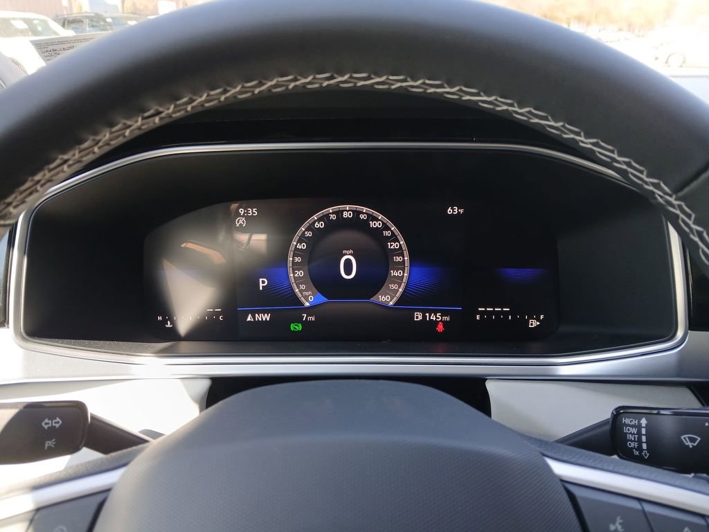 New 2026 Volkswagen Taos SE image 15