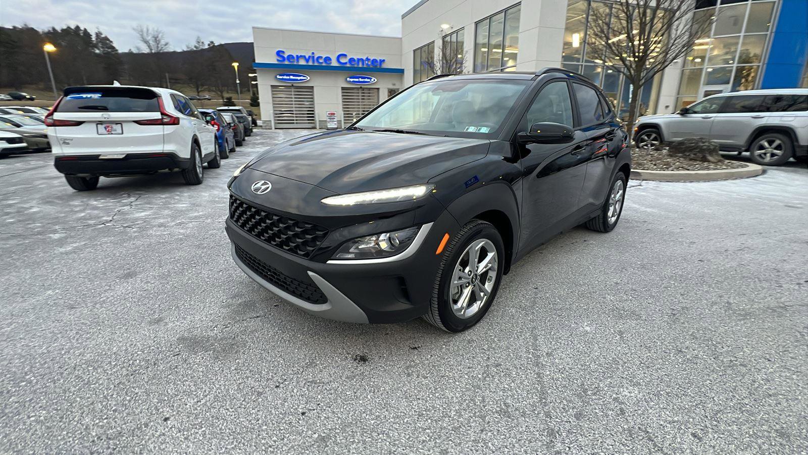 Used 2023 Hyundai Kona SEL w/ Cargo Package image 8