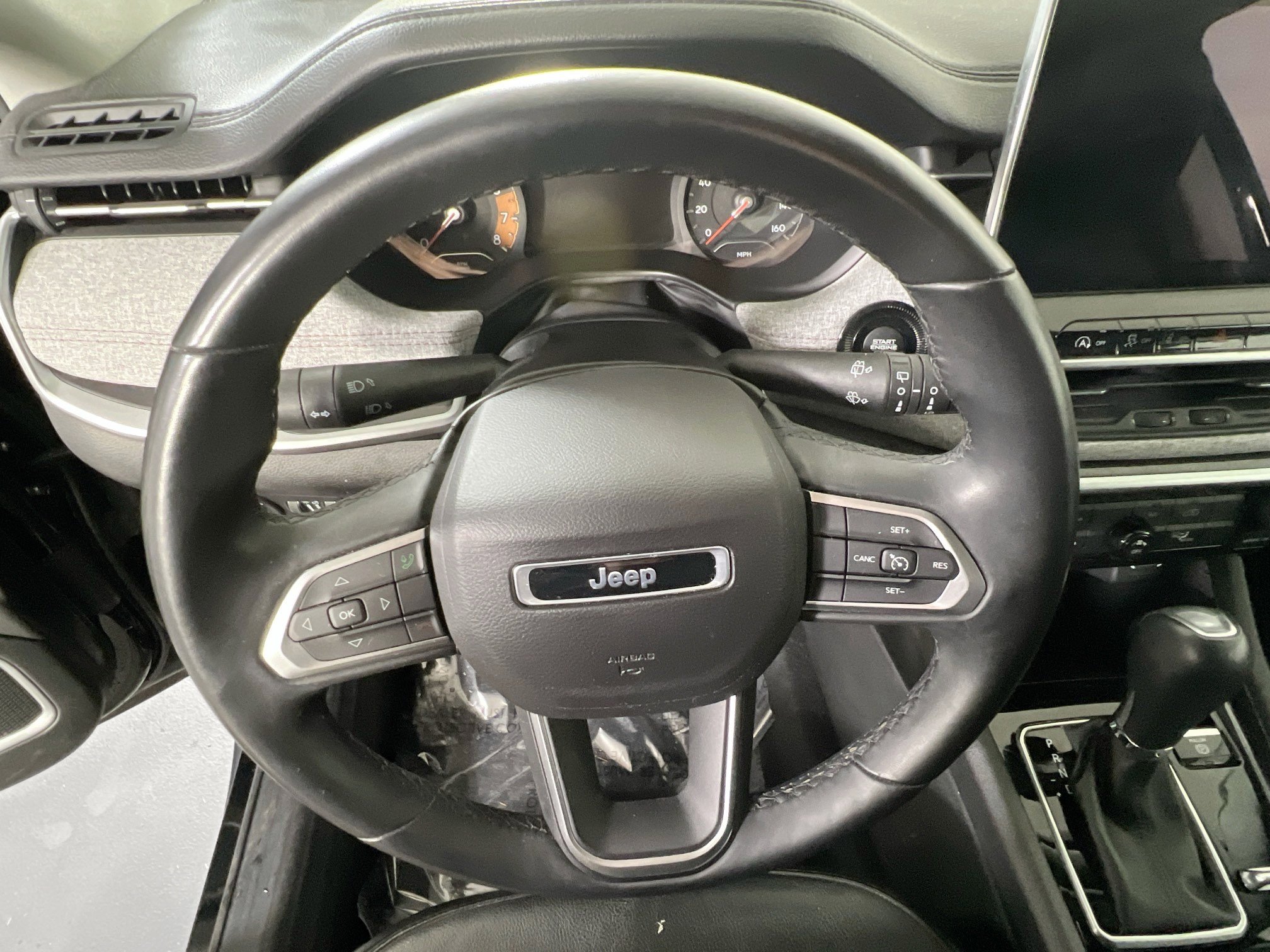 Used 2022 Jeep Compass Latitude AWD/4WD image 11