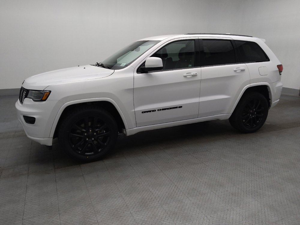 Used 2022 Jeep Grand Cherokee Laredo X image 2