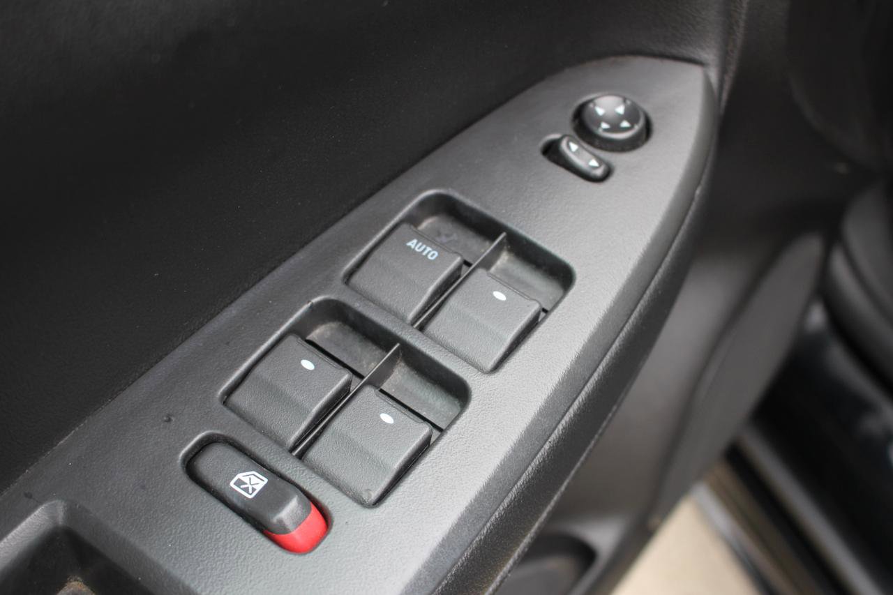 Used 2016 Chevrolet Impala LT image 13