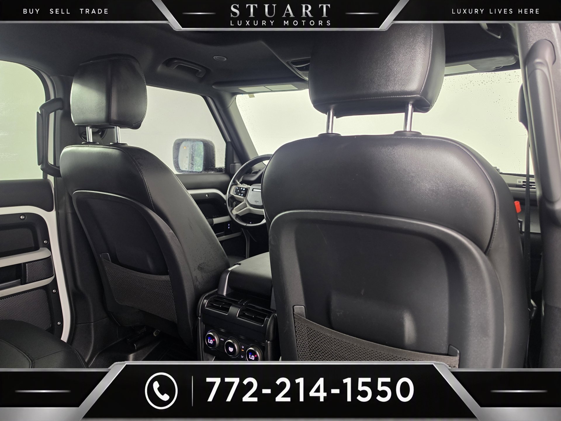 Used 2024 Land Rover Defender 110 X-Dynamic SE AWD/4WD image 29