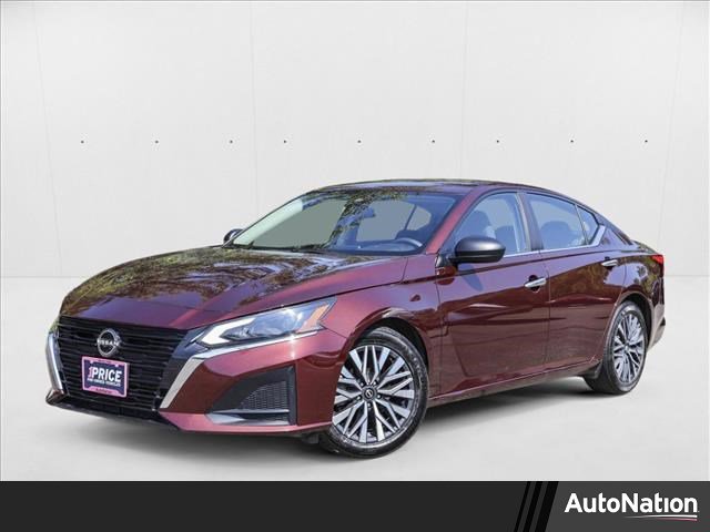 Used 2024 Nissan Altima 2.5 SV