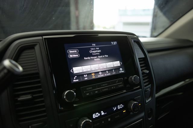 Used 2024 Nissan Titan SV w/ SV Convenience Package image 25
