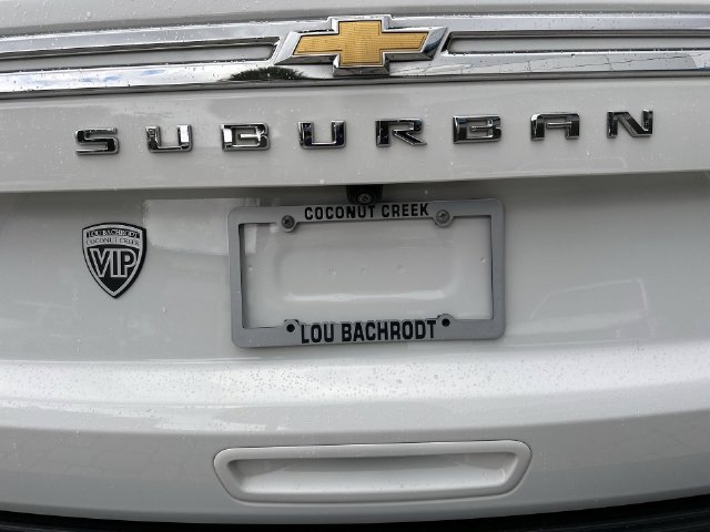 Used 2024 Chevrolet Suburban LT RWD image 13