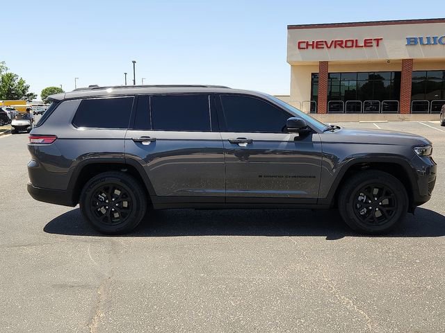Used 2025 Jeep Grand Cherokee L Altitude AWD/4WD image 5