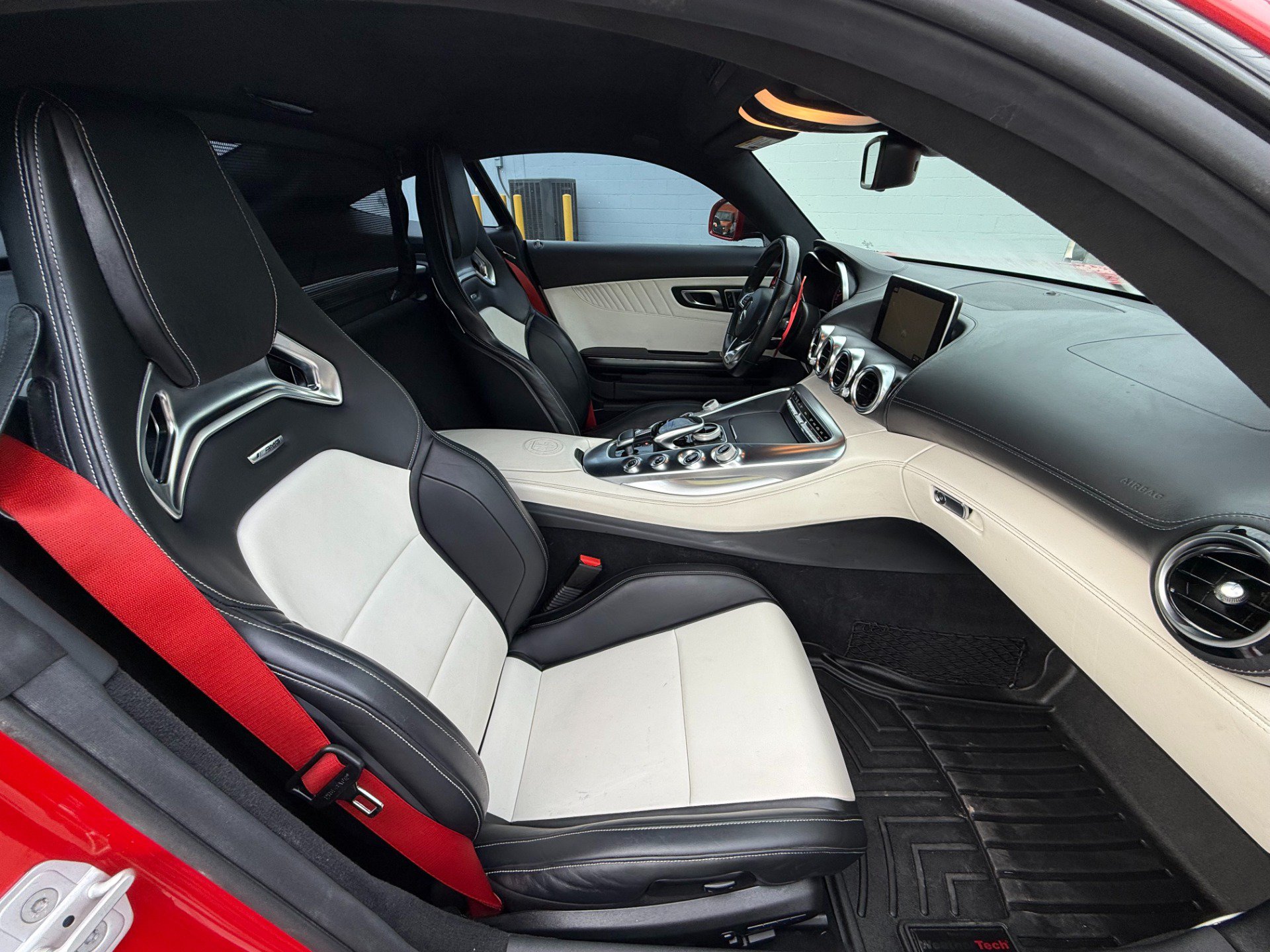 Used 2016 Mercedes-Benz AMG GT S image 18