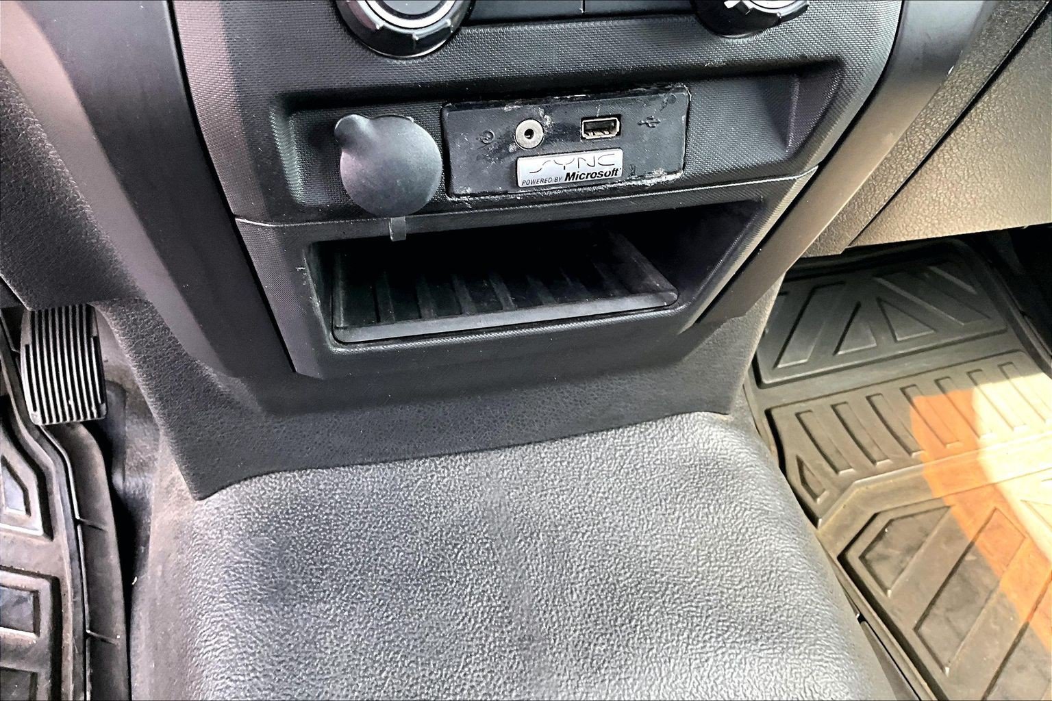Used 2013 Ford F150 XL w/ Mid Equipment Group RWD image 29