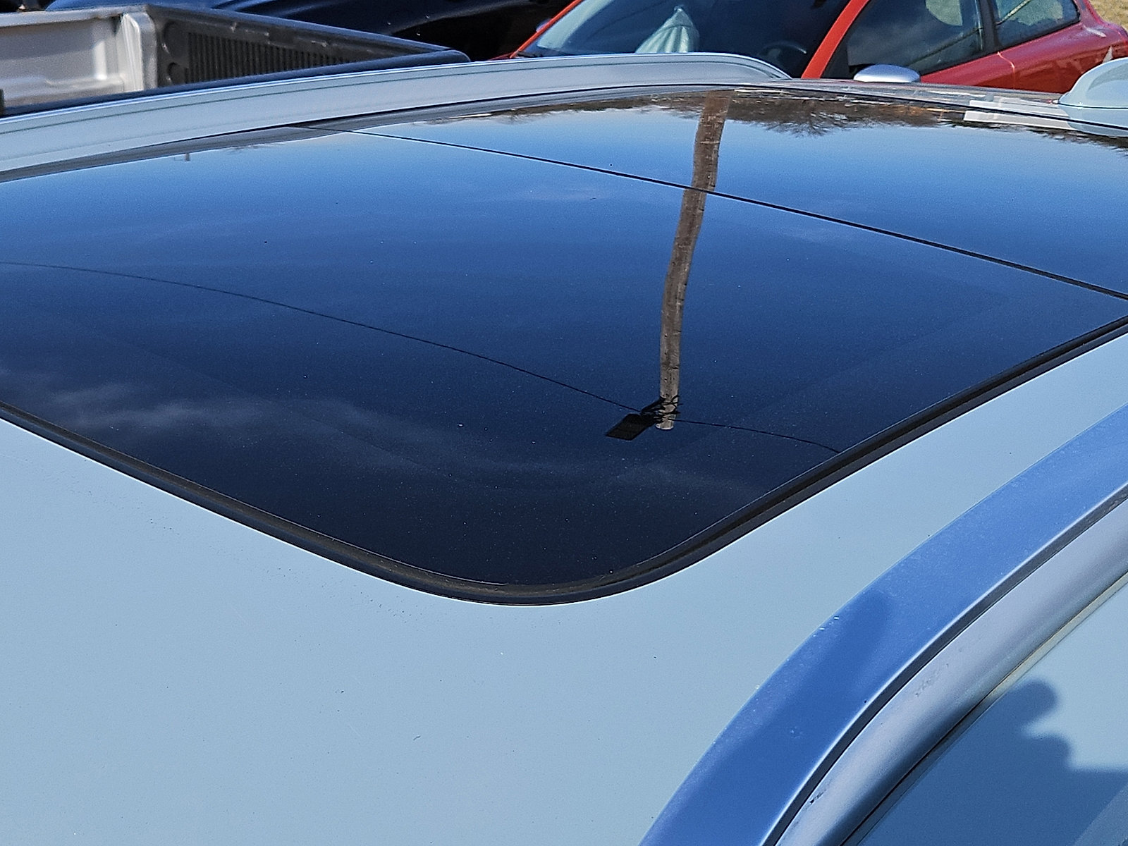 Used 2019 Volvo XC40 T5 Momentum image 5