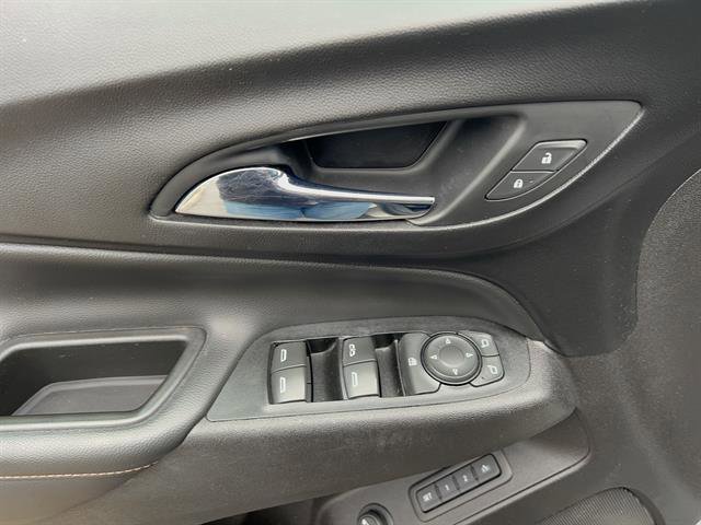 Used 2018 Chevrolet Equinox Premier image 13