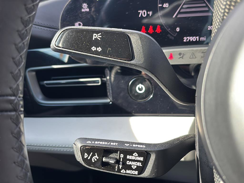 Used 2021 Porsche Taycan 4S image 33