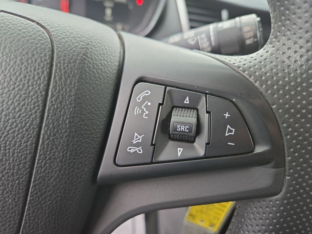 Used 2022 Chevrolet Trax LS w/ Tint and Cruise Package image 18