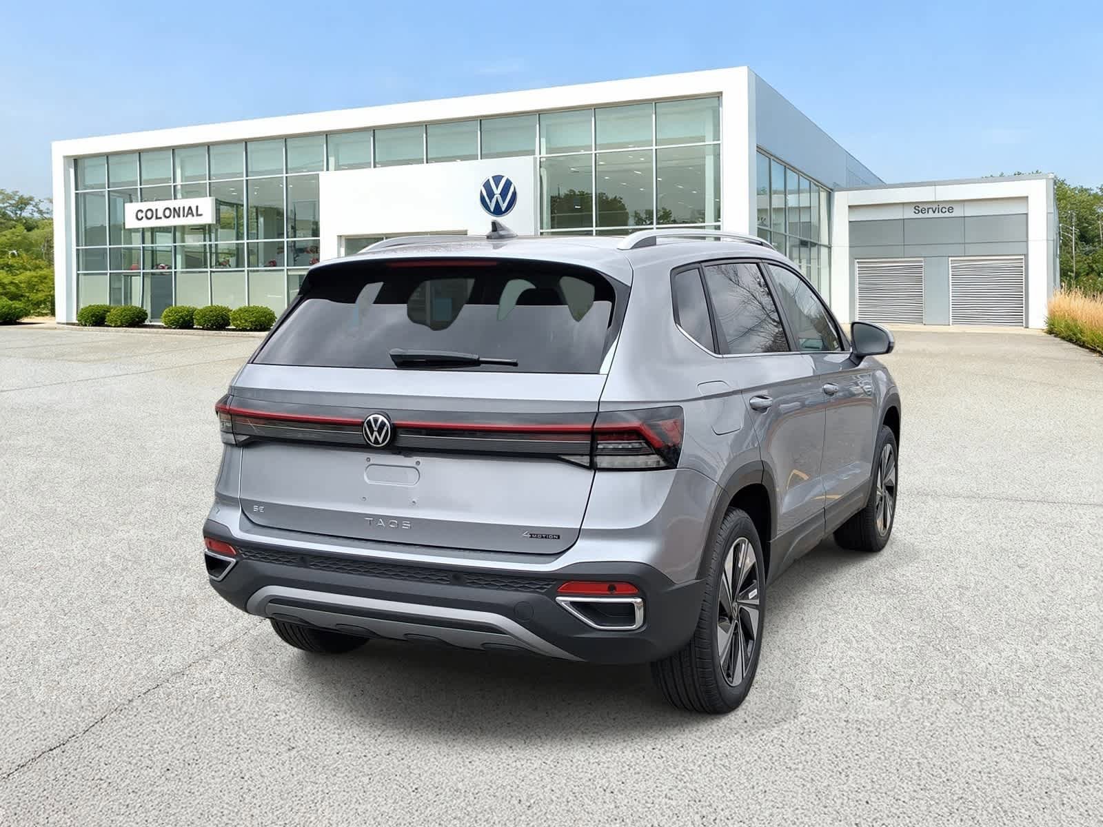 New 2026 Volkswagen Taos SE AWD/4WD image 2
