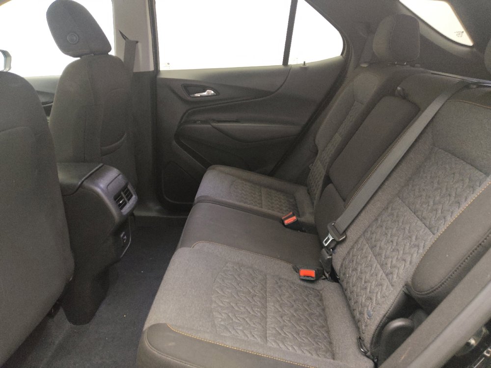 Used 2023 Chevrolet Equinox LT w/ Driver Convenience Package image 18