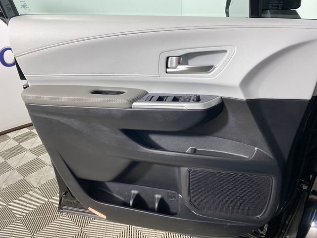 Used 2025 Toyota Sienna XLE AWD/4WD image 23