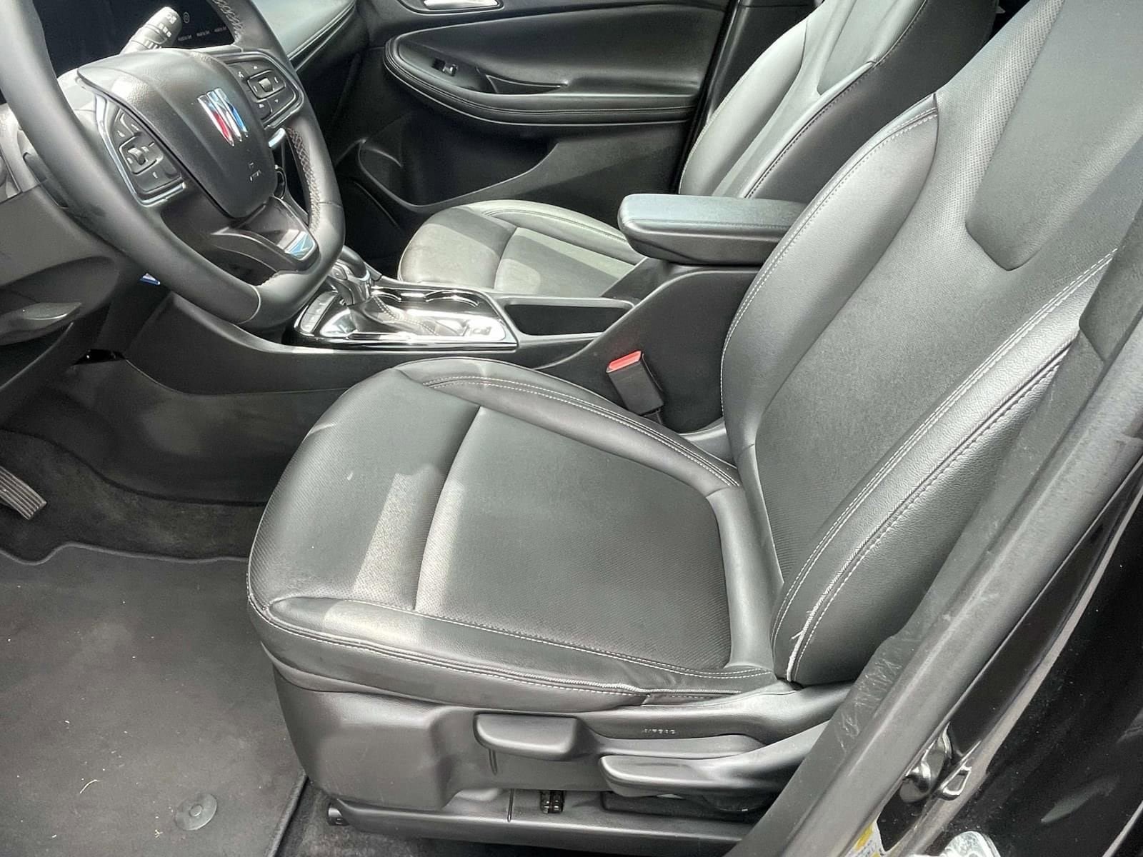 Used 2024 Buick Encore GX Sport Touring AWD/4WD image 12