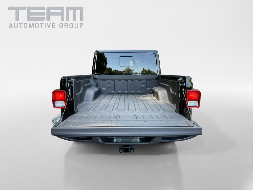 New 2025 Jeep Gladiator Sport AWD/4WD image 13