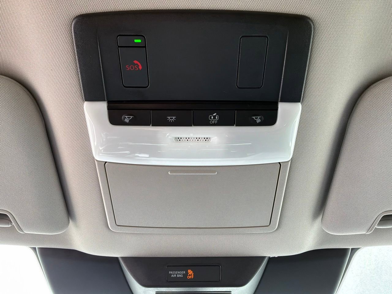 Used 2025 Nissan Pathfinder SV image 18