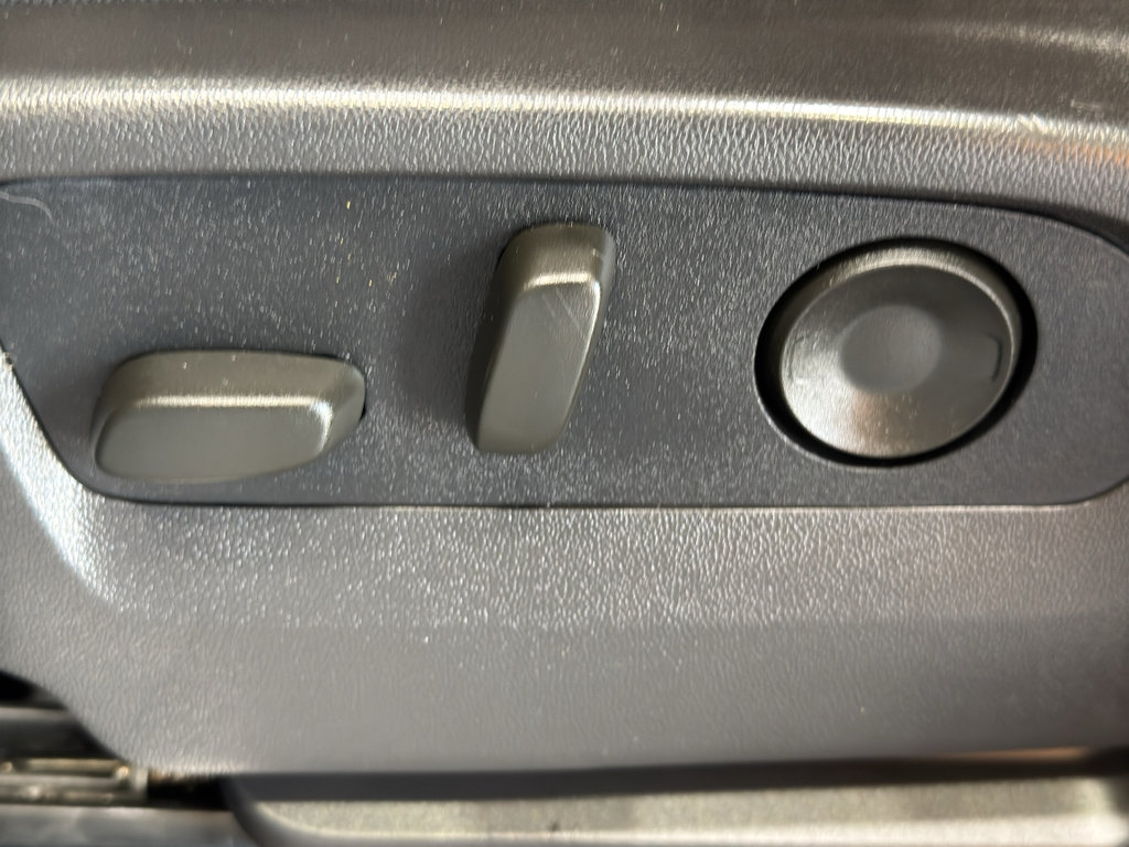 Used 2025 Chevrolet Silverado 1500 RST w/ Protection Package AWD/4WD image 15