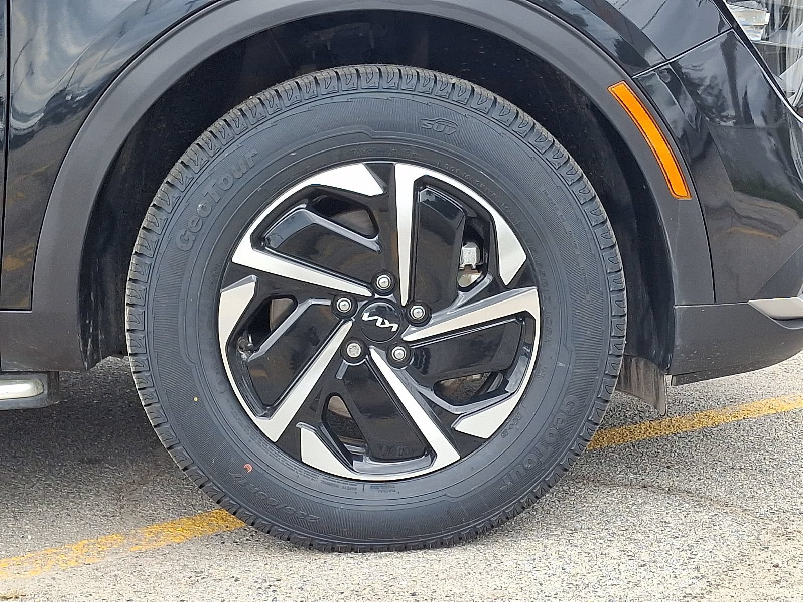 Certified 2023 Kia Sportage LX AWD/4WD image 9