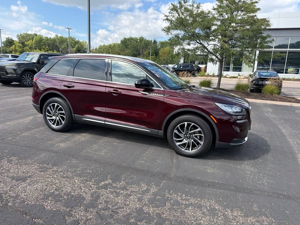 Used 2021 Lincoln Corsair AWD w/ Equipment Group 101A image 18