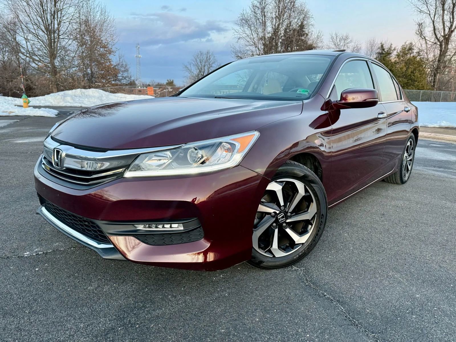 Used 2016 Honda Accord EX image 2