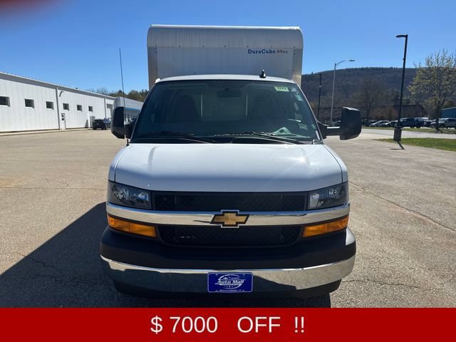 New 2026 Chevrolet Express 3500 w/ Power Convenience Package RWD image 7
