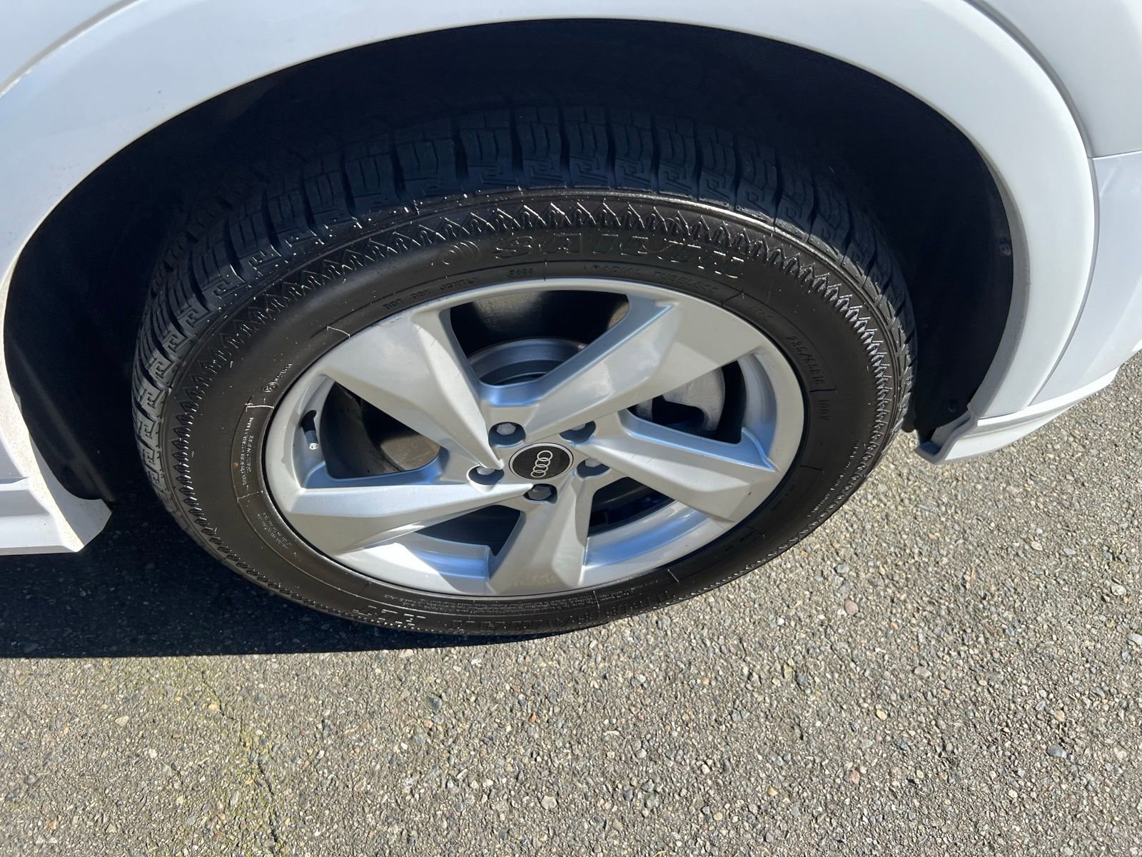 Used 2021 Audi Q3 2.0T Premium AWD/4WD image 13