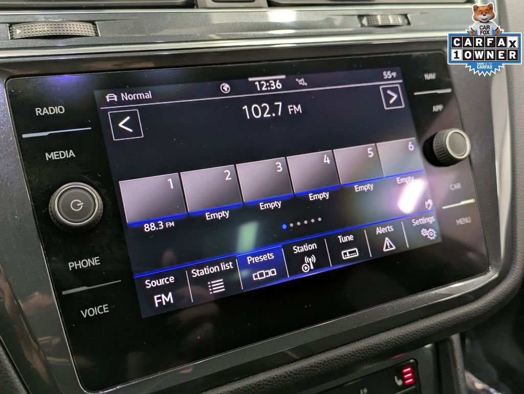 Used 2022 Volkswagen Tiguan SEL R-Line image 12